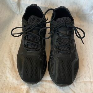 ADIDAS Woman’s Black Size 7 Great 
Pre owned Condition